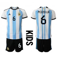 Dres Argentina German Pezzella #6 Domaci za djecu SP 2022 Kratak Rukav (+ kratke hlače)